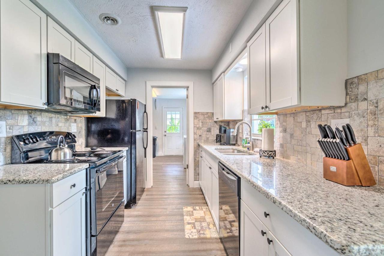 Contemporary Beverly Hills Gem With Sun Room! Extérieur photo